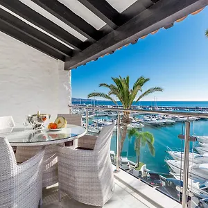 2-bedroom-frontline-penthouse-in-puerto-banus.1costadelsol.com/